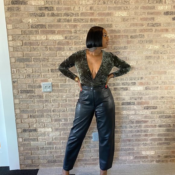 Velvet Like Deep V Neck Bodysuit - Picture 3 of 8